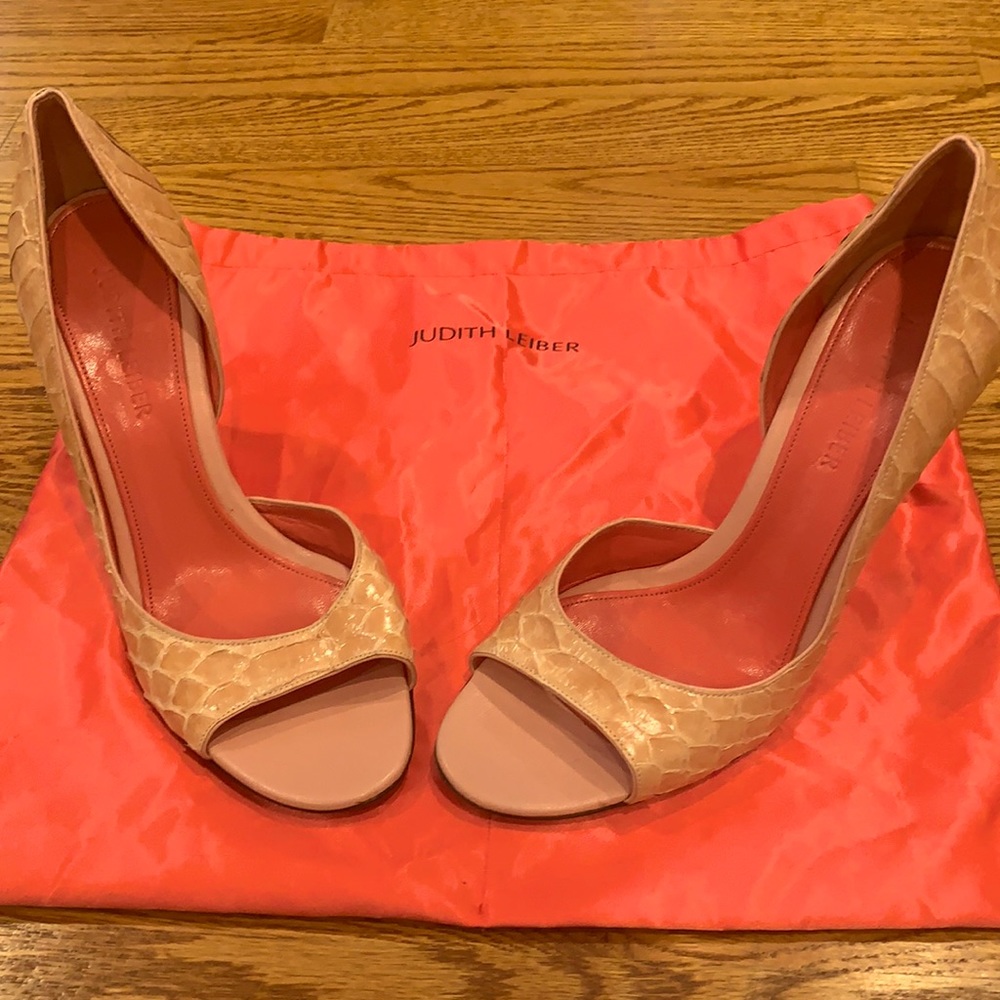 Judith Lieber exotic skin heels size 8.5